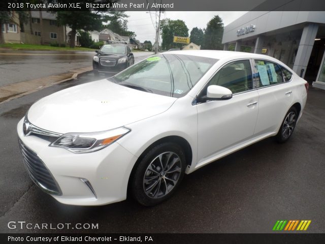 2018 Toyota Avalon XLE in Blizzard White Pearl