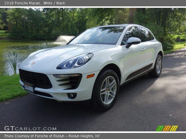 2018 Porsche Macan  in White