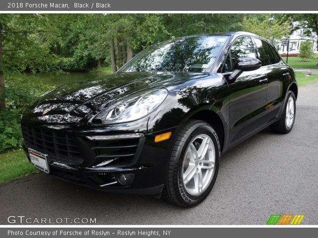2018 Porsche Macan  in Black