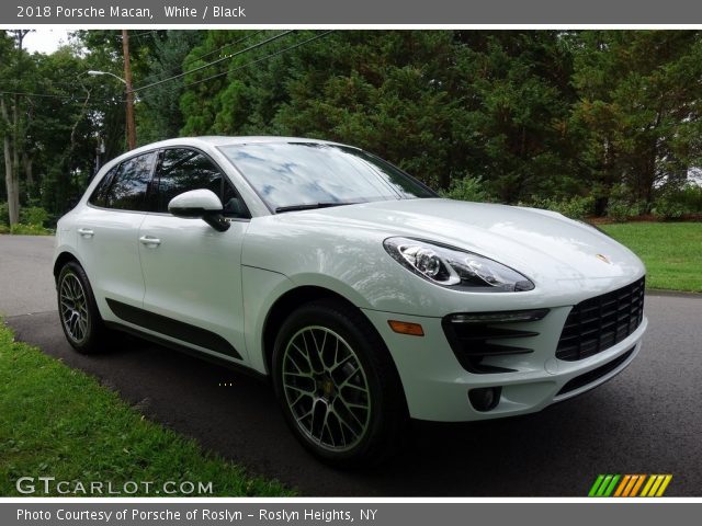 2018 Porsche Macan  in White