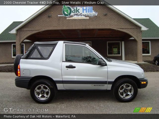 2000 Chevrolet Tracker 4WD Soft Top in Silver Metallic