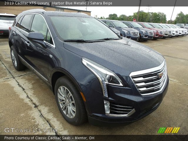 2019 Cadillac XT5 Luxury in Harbor Blue Metallic