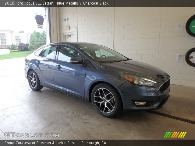 2018 Ford Focus SEL Sedan in Blue Metallic