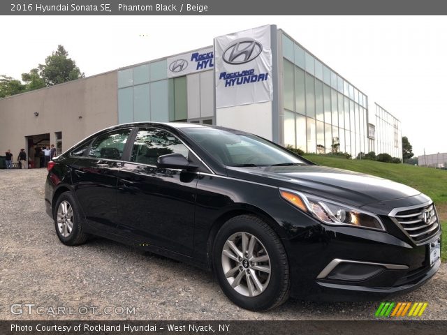 2016 Hyundai Sonata SE in Phantom Black