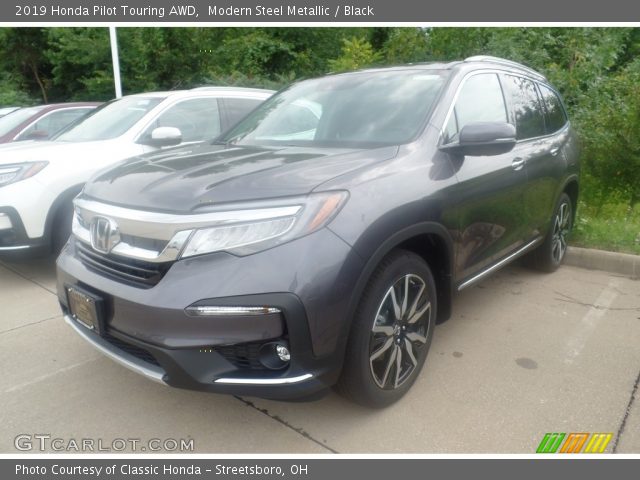 2019 Honda Pilot Touring AWD in Modern Steel Metallic