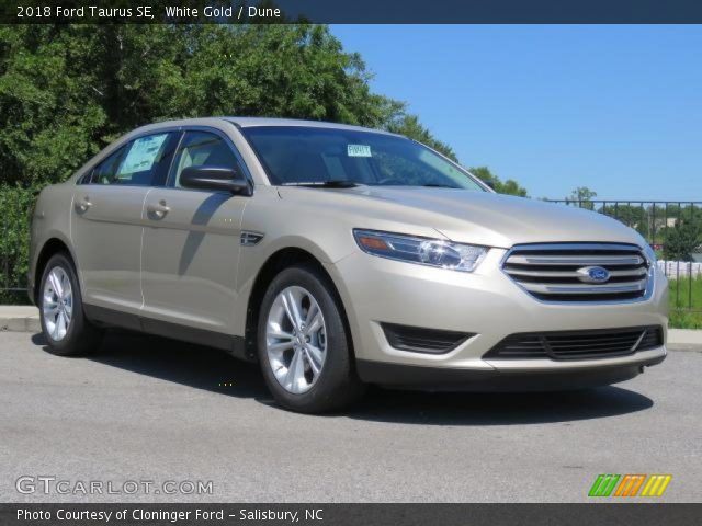 2018 Ford Taurus SE in White Gold