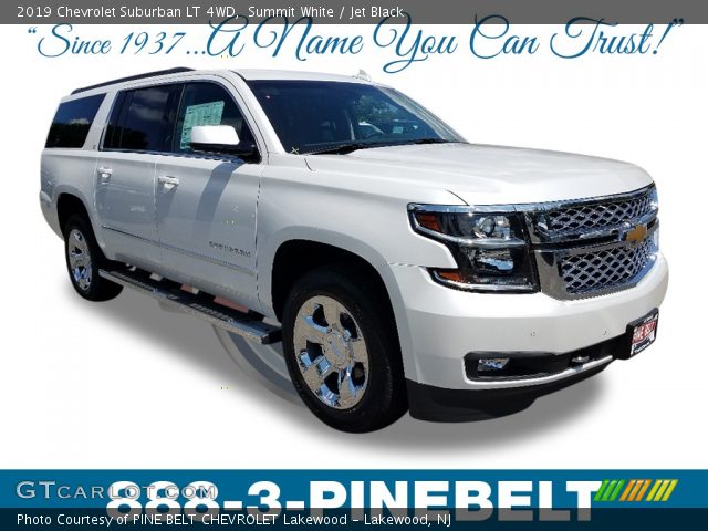 2019 Chevrolet Suburban LT 4WD in Summit White