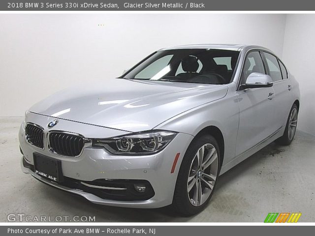 2018 BMW 3 Series 330i xDrive Sedan in Glacier Silver Metallic