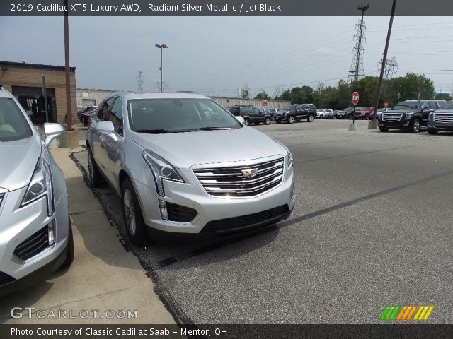 2019 Cadillac XT5 Luxury AWD in Radiant Silver Metallic