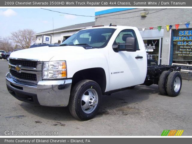 2009 Chevrolet Silverado 3500HD Work Truck Regular Cab 4x4 Chassis in Summit White