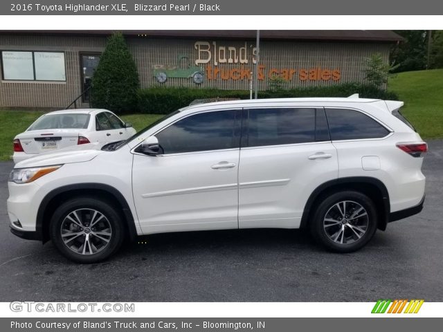 2016 Toyota Highlander XLE in Blizzard Pearl