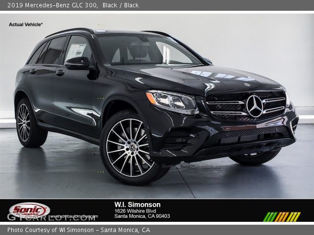2019 Mercedes-Benz GLC 300 in Black