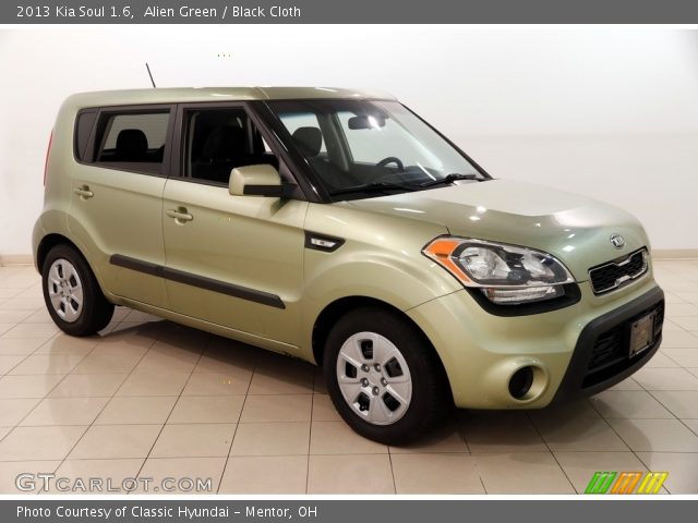 2013 Kia Soul 1.6 in Alien Green