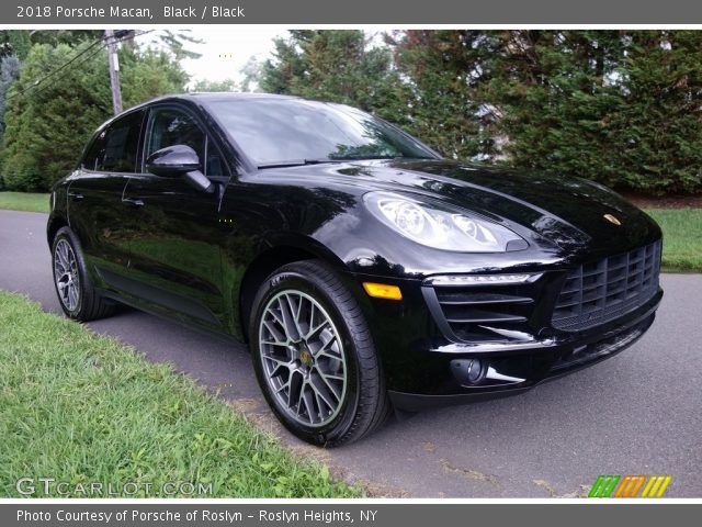 2018 Porsche Macan  in Black