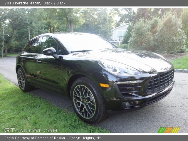2018 Porsche Macan  in Black