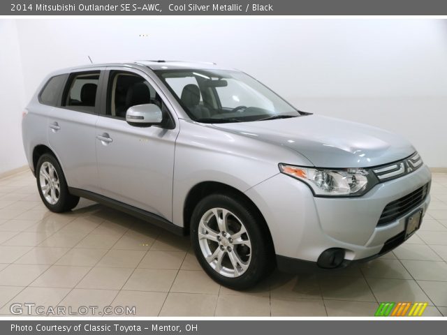 2014 Mitsubishi Outlander SE S-AWC in Cool Silver Metallic
