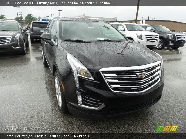 2019 Cadillac XT5 Luxury AWD in Stellar Black Metallic