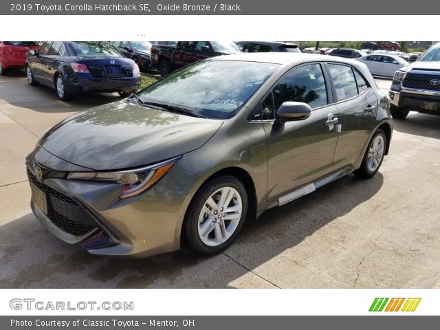 2019 Toyota Corolla Hatchback SE in Oxide Bronze