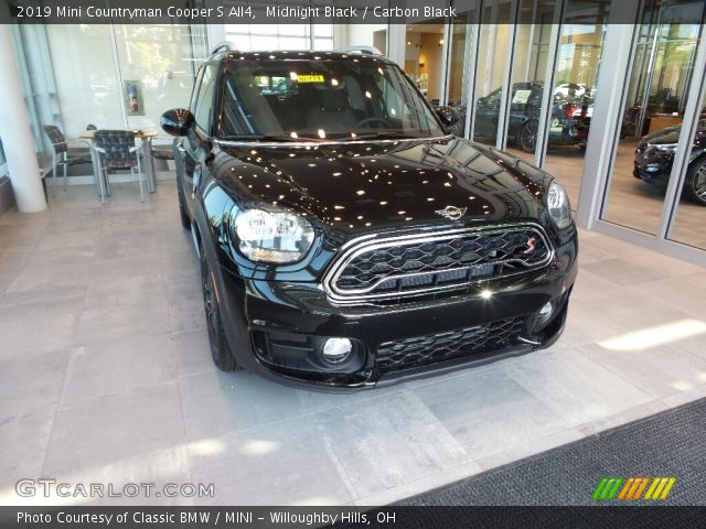 2019 Mini Countryman Cooper S All4 in Midnight Black