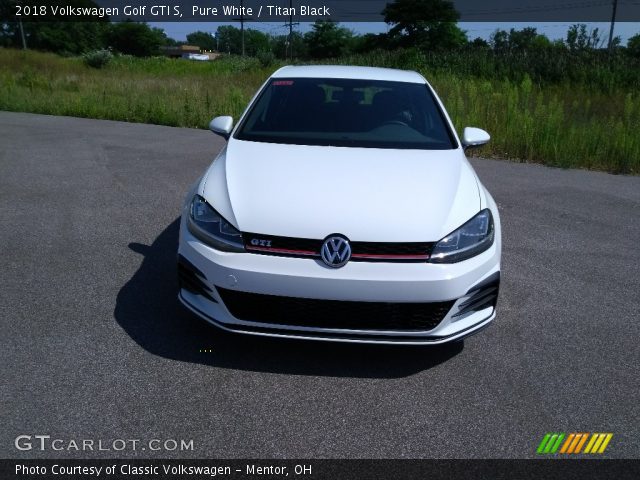 2018 Volkswagen Golf GTI S in Pure White