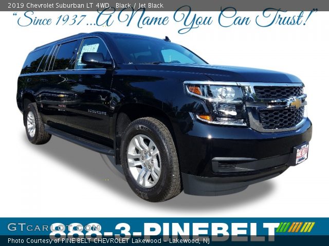 2019 Chevrolet Suburban LT 4WD in Black