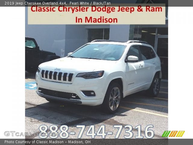 2019 Jeep Cherokee Overland 4x4 in Pearl White