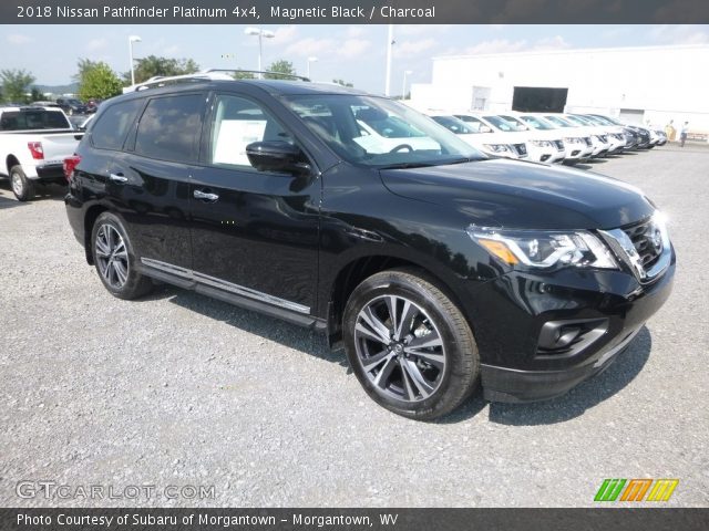 2018 Nissan Pathfinder Platinum 4x4 in Magnetic Black