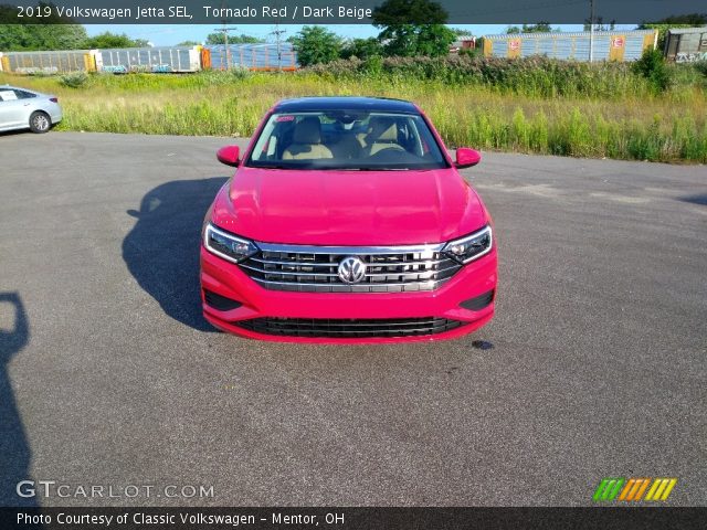 2019 Volkswagen Jetta SEL in Tornado Red