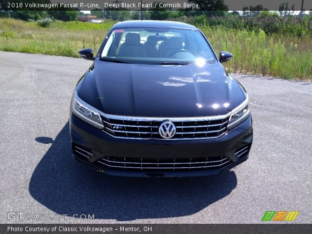 2018 Volkswagen Passat R-Line in Deep Black Pearl