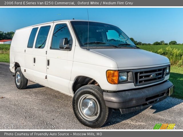 2006 Ford E Series Van E250 Commercial in Oxford White