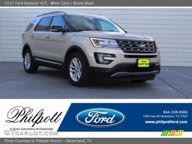 2017 Ford Explorer XLT in White Gold