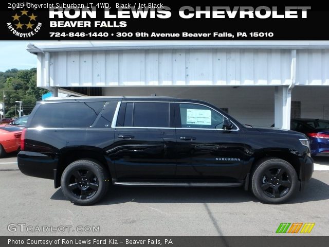2019 Chevrolet Suburban LT 4WD in Black