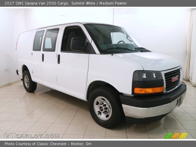 2017 GMC Savana Van 2500 Cargo in Summit White