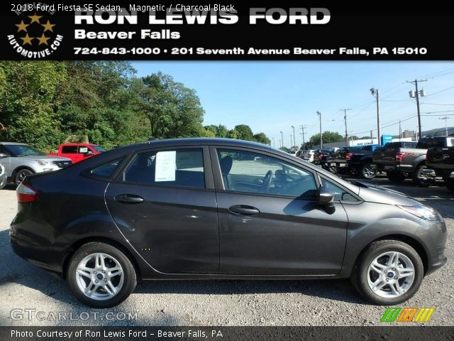 2018 Ford Fiesta SE Sedan in Magnetic