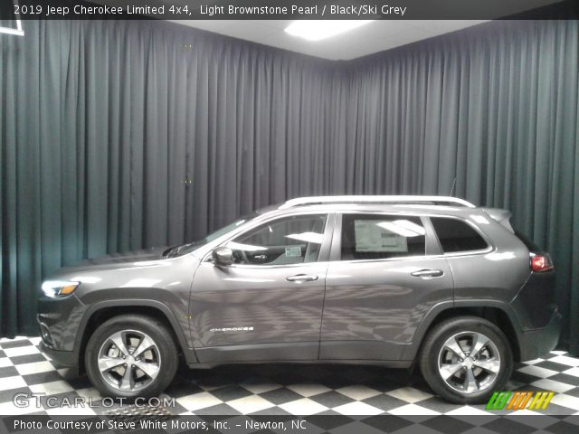 2019 Jeep Cherokee Limited 4x4 in Light Brownstone Pearl