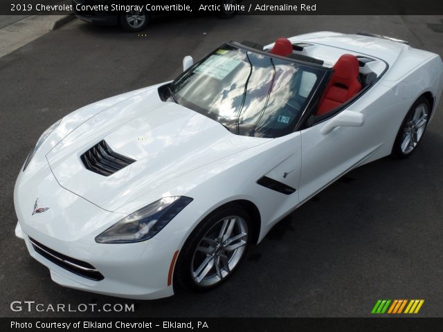 2019 Chevrolet Corvette Stingray Convertible in Arctic White