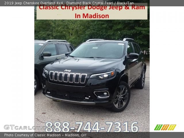 2019 Jeep Cherokee Overland 4x4 in Diamond Black Crystal Pearl