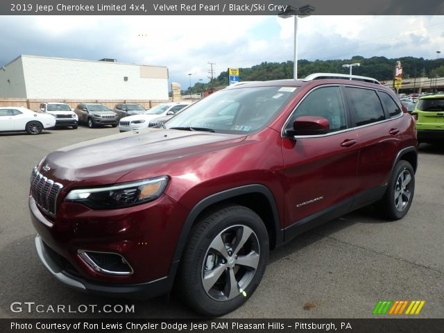 2019 Jeep Cherokee Limited 4x4 in Velvet Red Pearl
