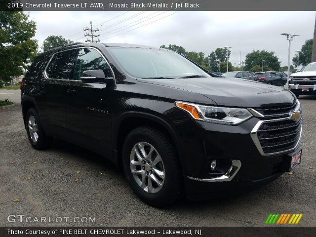 2019 Chevrolet Traverse LT AWD in Mosaic Black Metallic
