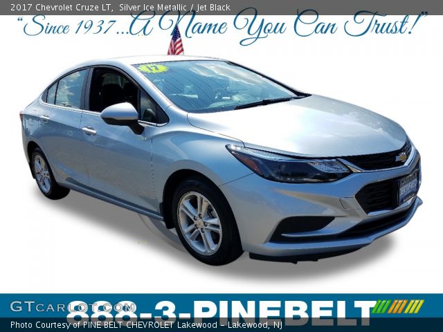 2017 Chevrolet Cruze LT in Silver Ice Metallic