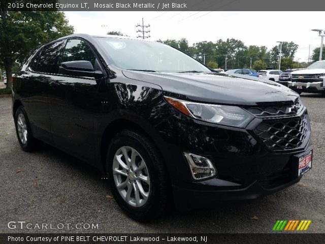 2019 Chevrolet Equinox LT in Mosaic Black Metallic