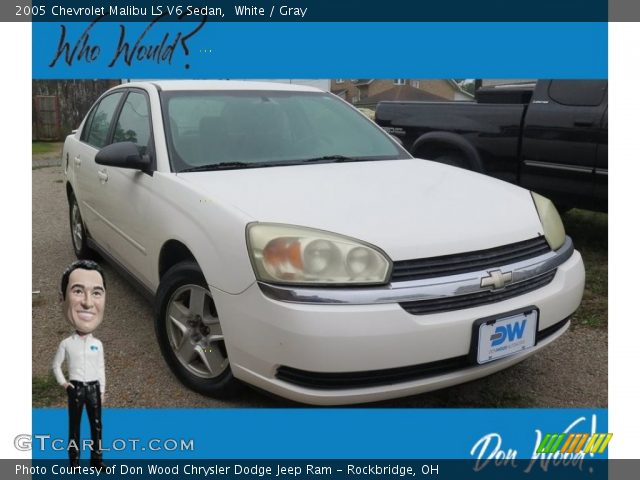 2005 Chevrolet Malibu LS V6 Sedan in White