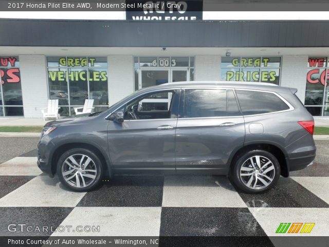 2017 Honda Pilot Elite AWD in Modern Steel Metallic