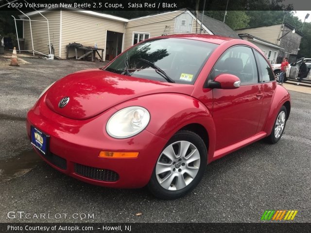 2009 Volkswagen New Beetle 2.5 Coupe in Salsa Red