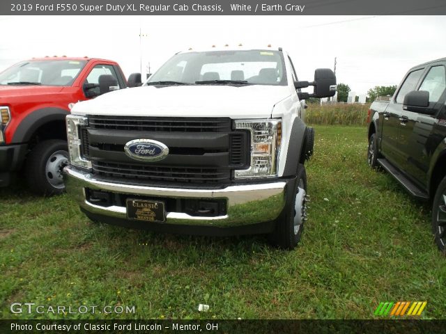 2019 Ford F550 Super Duty XL Regular Cab Chassis in White