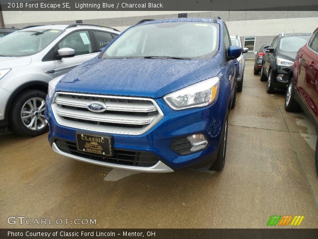 2018 Ford Escape SE in Lightning Blue