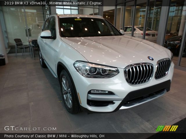 2019 BMW X3 xDrive30i in Mineral White Metallic