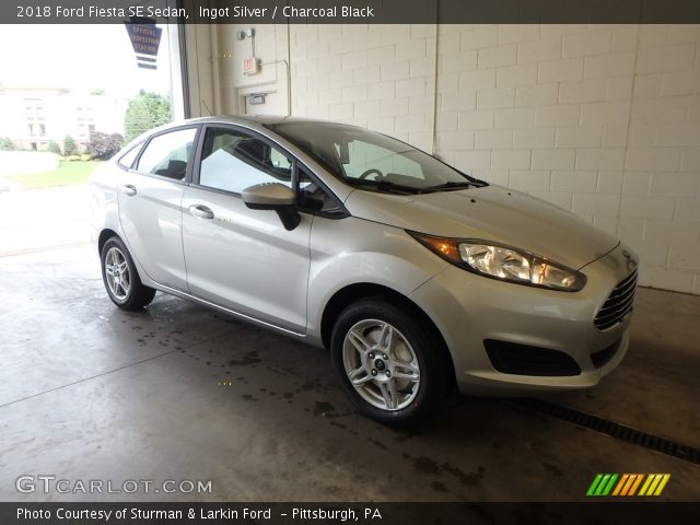2018 Ford Fiesta SE Sedan in Ingot Silver