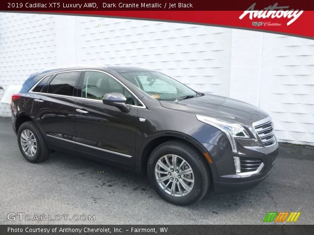 2019 Cadillac XT5 Luxury AWD in Dark Granite Metallic