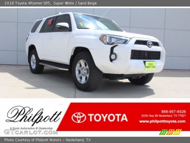 2018 Toyota 4Runner SR5 in Super White